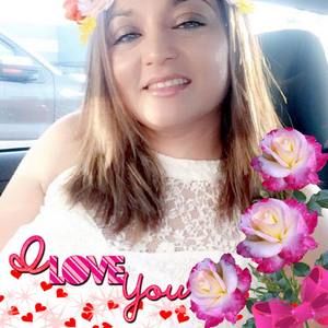 Meet your Posher, Yolanda